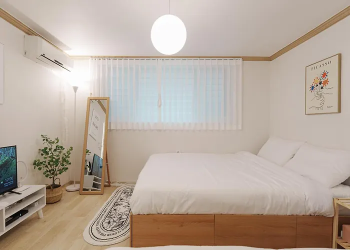 Hue House Guest house 3*